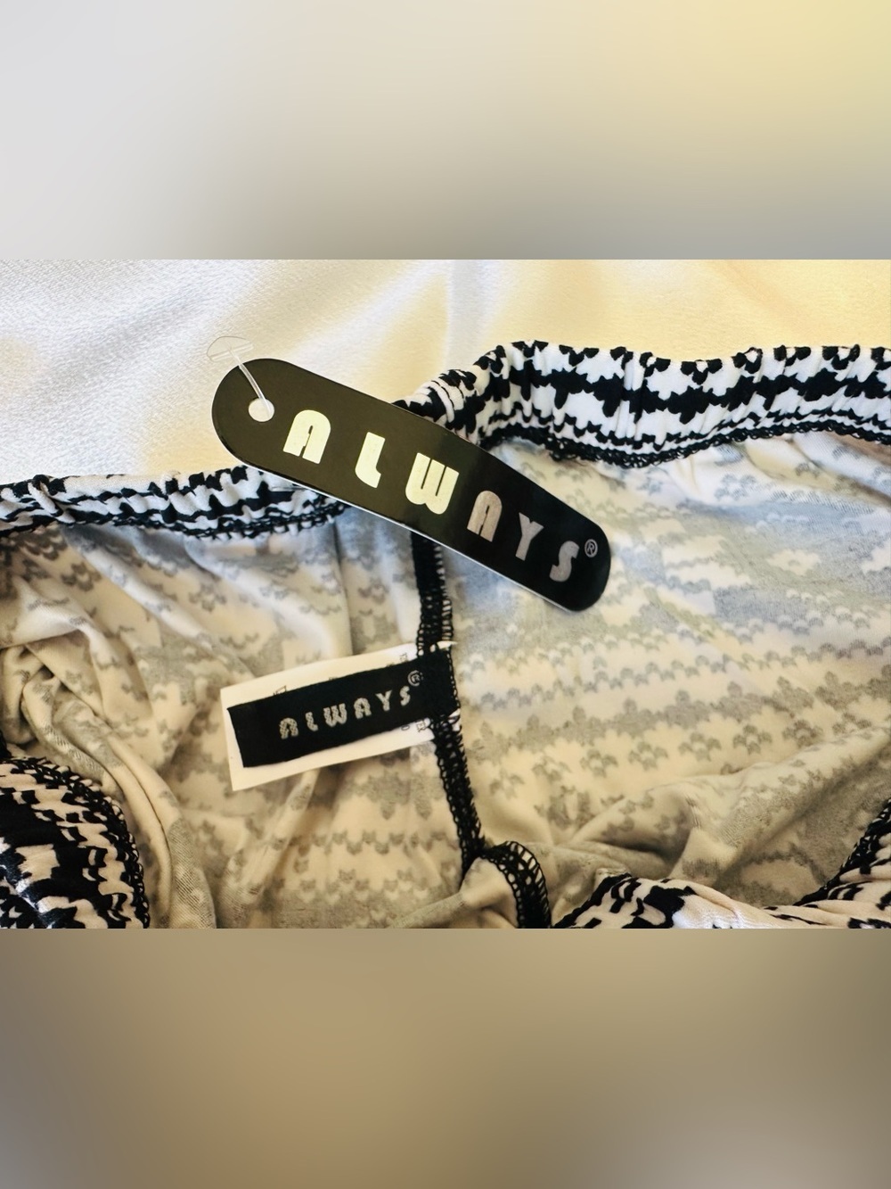 Always Black & White Fair Isle Pattern Leggings - Picture 4 of 5